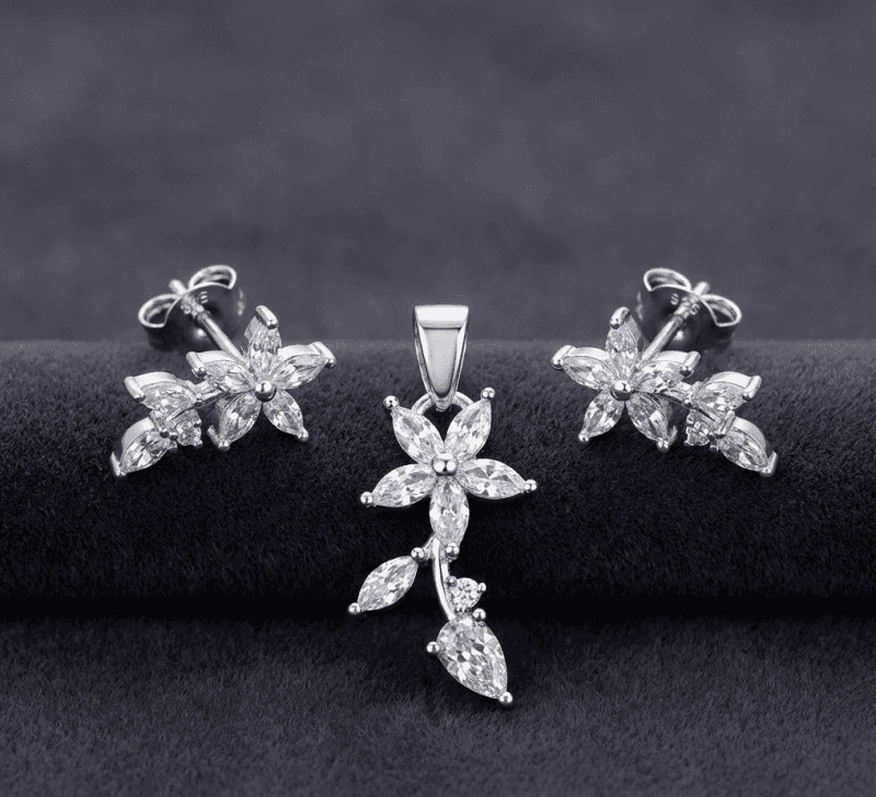 Floral Vine Spark Set (Studs & Pendant)